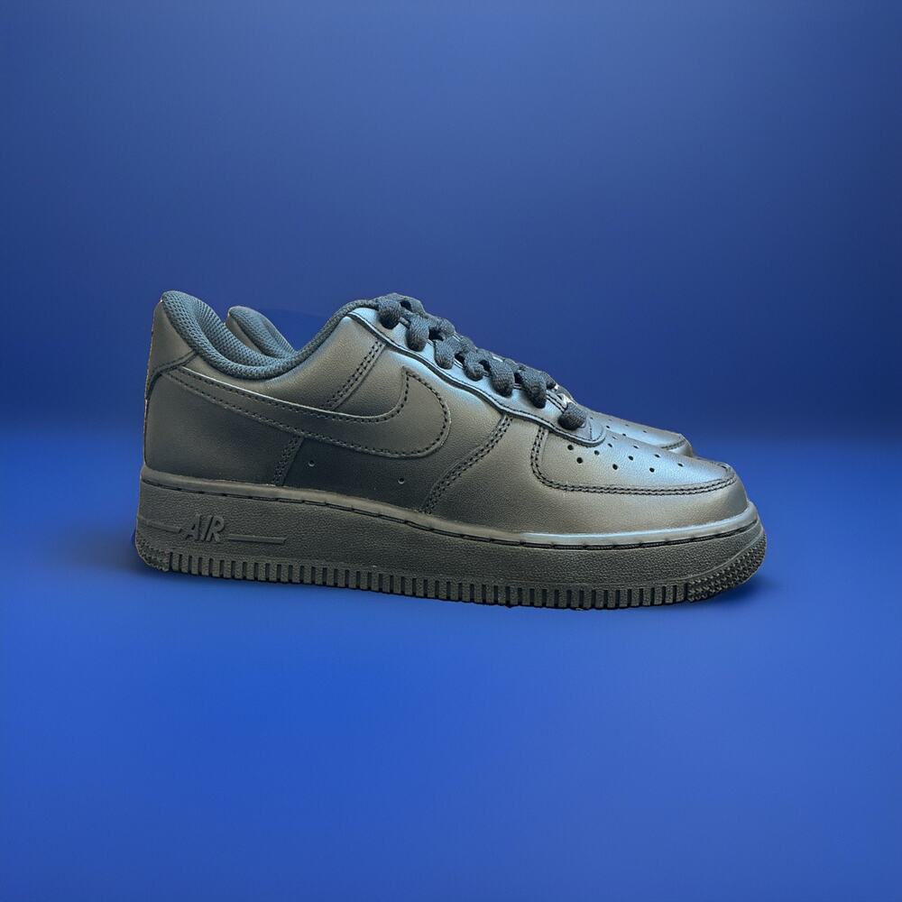 Size 5.5 - Nike Air Force 1 '07 Triple Black W
